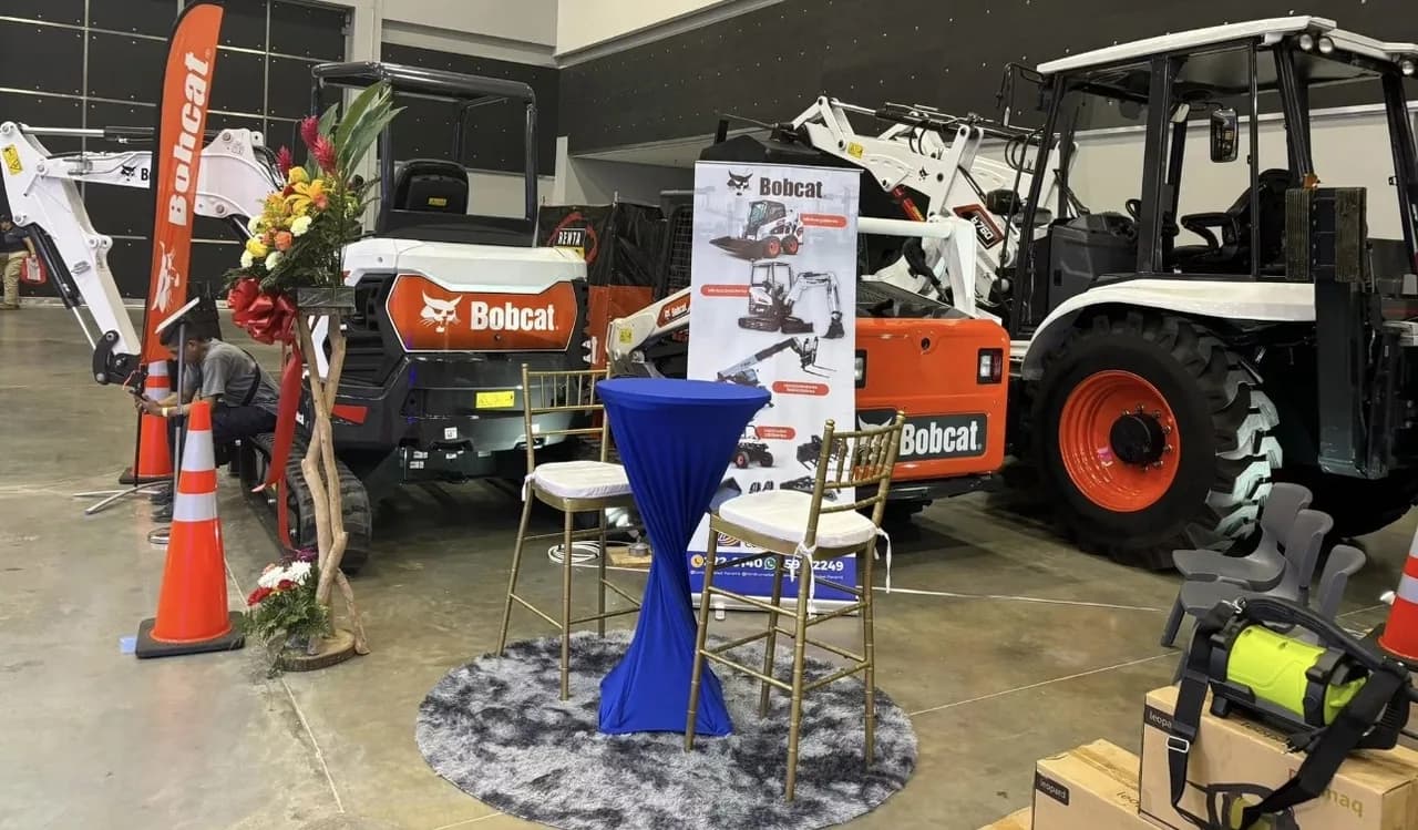 Equipos Bobcat en exhibición