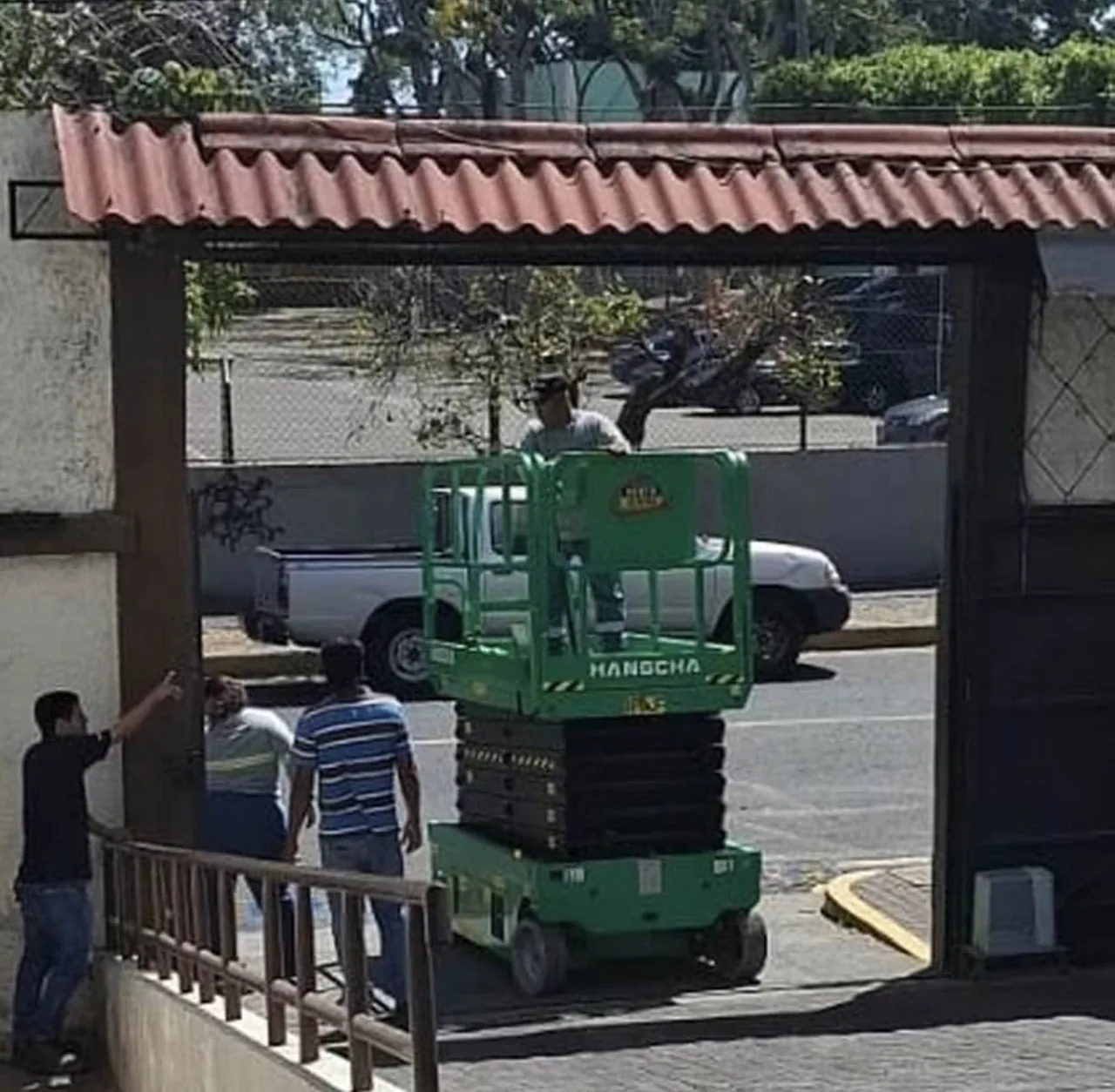 Plataforma tijera en entrega al cliente